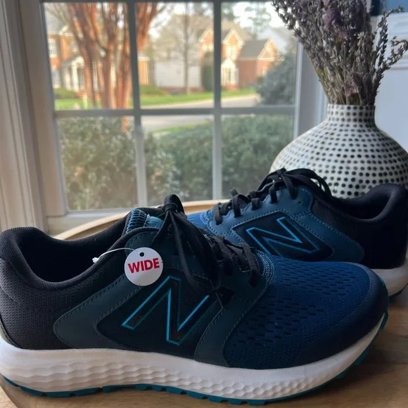 NWT New Balance 520 Dark Blue 4E Men’s Running shoes sz 11 M520LO5 - Picture 1 of 9